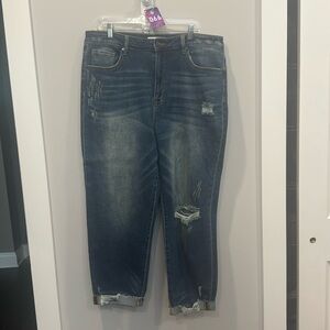Risen Straight Leg Jeans